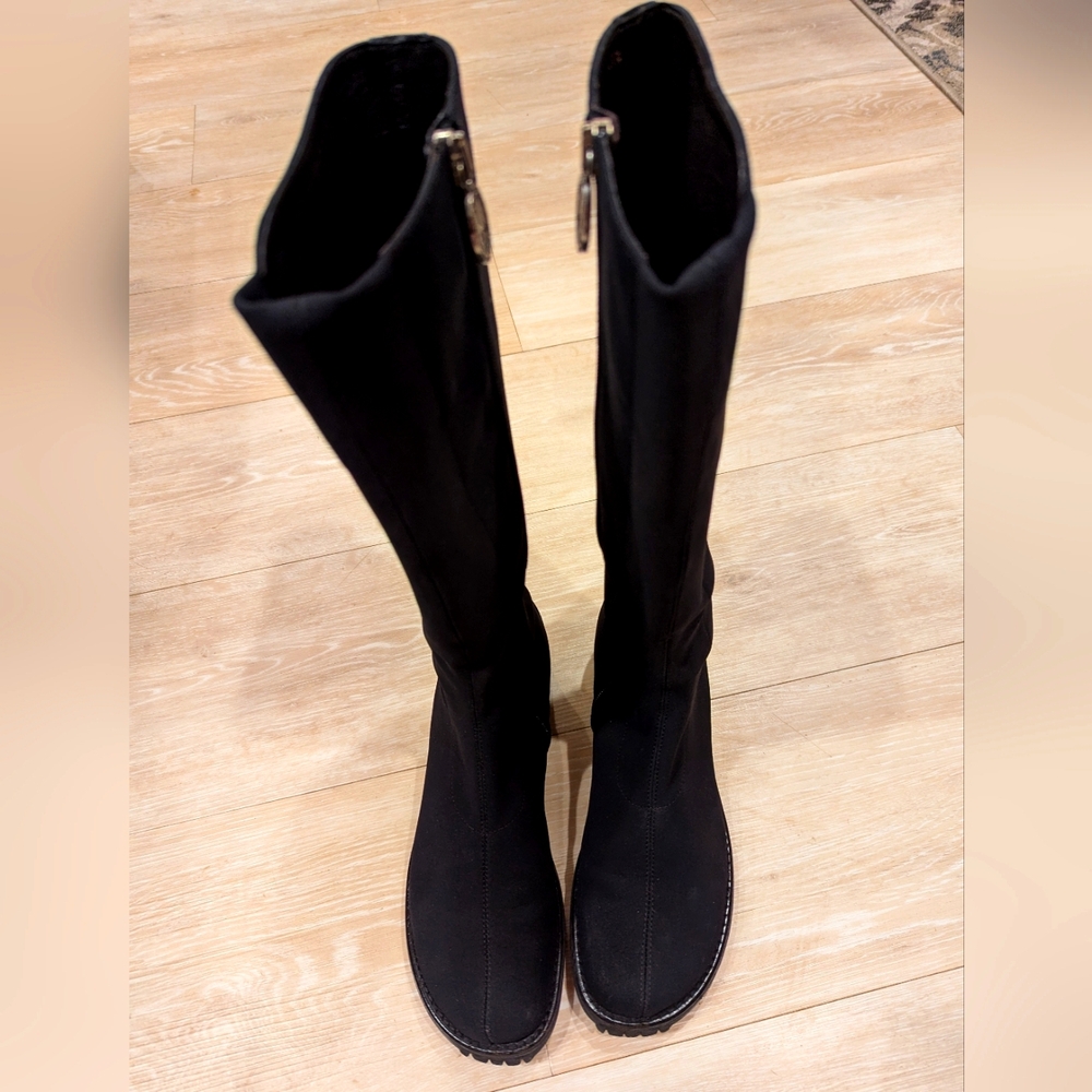 Black Boots with Croc-Embossed Detail